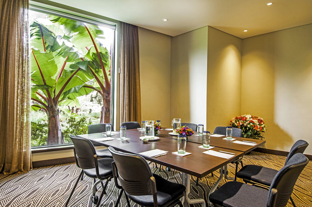 Hotel Morrison Usaquen Bogota Exterior photo Meeting room